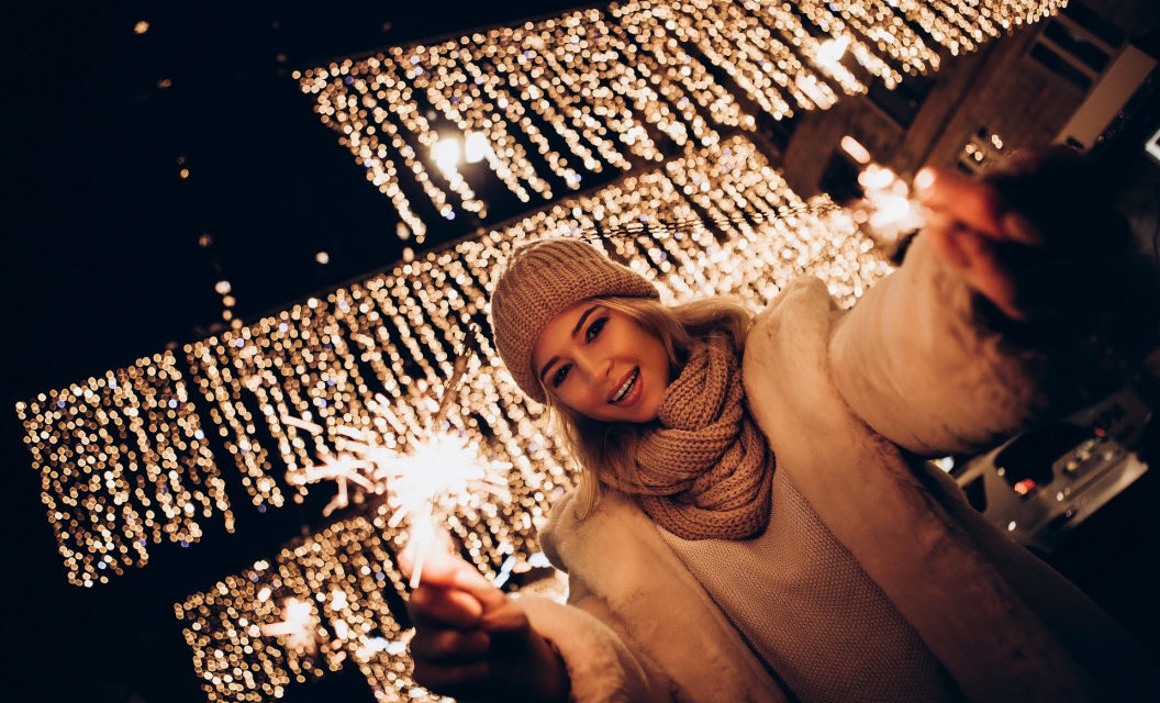 NATALE, 8 PERSONE SU 10 SCELGONO IL CHRISMART WORKING: CRESCE LA DOMANDA DI LAVORO IBRIDO PER VIVERE MEGLIO LE FESTIVITÀ