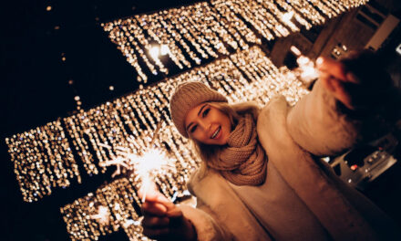NATALE, 8 PERSONE SU 10 SCELGONO IL CHRISMART WORKING: CRESCE LA DOMANDA DI LAVORO IBRIDO PER VIVERE MEGLIO LE FESTIVITÀ