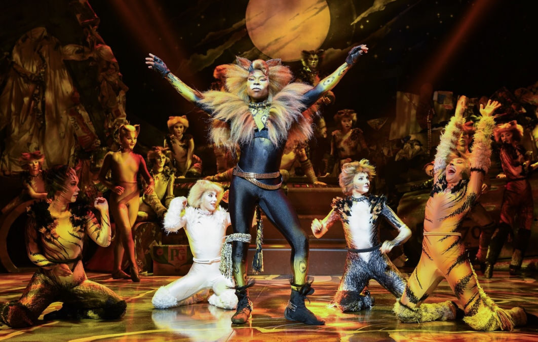 IN PRIMA NAZIONALE AL TEATRO ROSSETTI LA STUPENDA VERSIONE ORIGINALE DI “CATS”, UN MUSICAL SENZA TEMPO