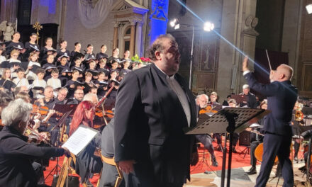 AUTUNNO MUSICALE 2025: LA CITTÀ DI TREVISO ABBRACCIA FABIO SARTORI, OLTRE 2.500 PERSONE AL TEMPIO DI SAN NICOLÒ DI TREVISO PER CHRISTMAS CAROLS