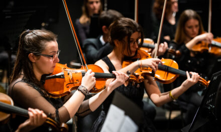 L’Orient Express – Il fascino dei treni sul palco del Cinecity di Lignano
