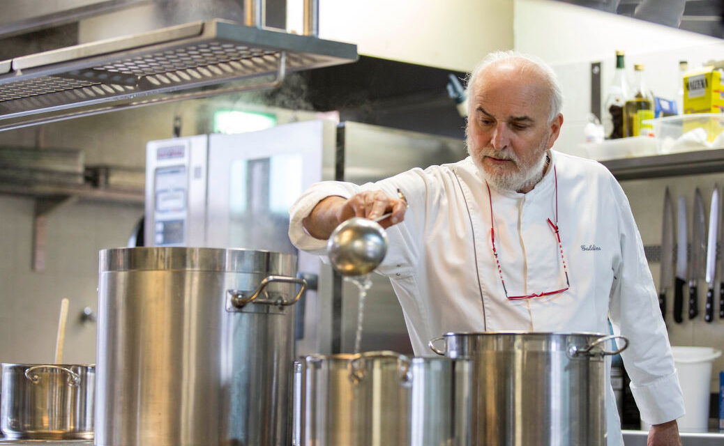 “Sapori del Nordest” nell’ambito di Farmer & Artist 2025 L’Hostaria Zinzendorf celebra Slow Food con Galdino Zara, tra i fondatori del movimento