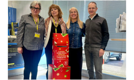 POSTE ITALIANE: i bambini della Lozer di Torre nell’ufficio postale per spedire gli auguri a mamma e papà