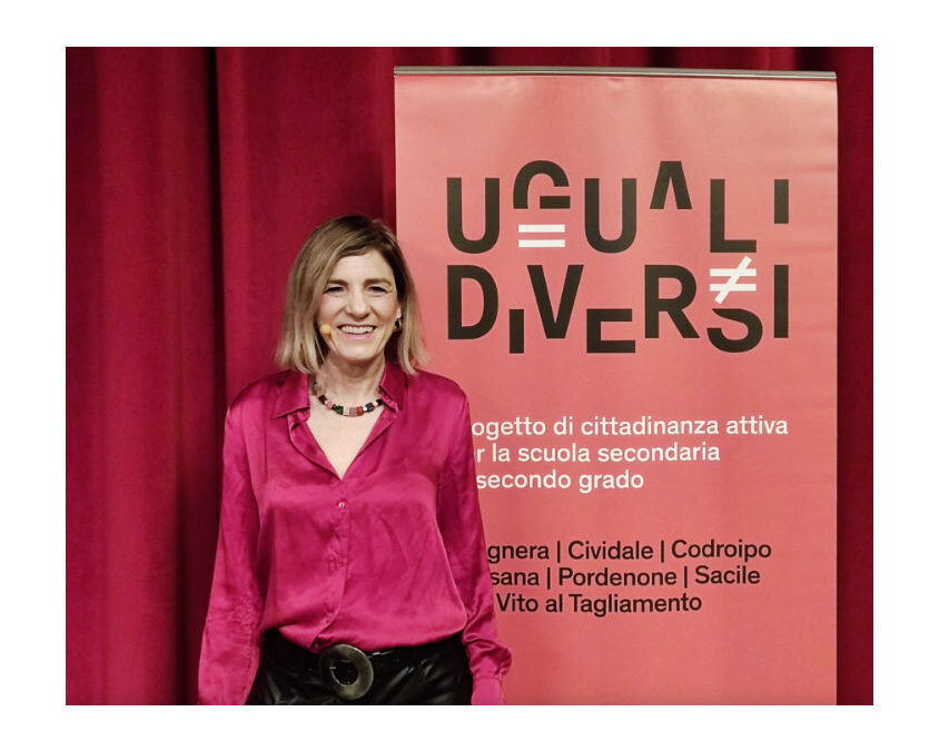FLAVIA TRUPIA, LA DIVULGATRICE CHE HA RESO LA RETORICA POP, PROTAGONISTA PER TRE GIORNI A PORDENONE, SACILE E MANIAGO
