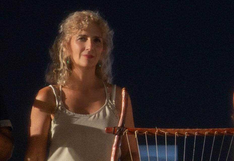 MUSICA ANTICA, POESIA ED EPICA: A VILLA MANGILLI LA MAGIA DELLA LIRA GRECA ASSOCIATA A BRANI DELL’ILIADE E DELL’ENEIDE