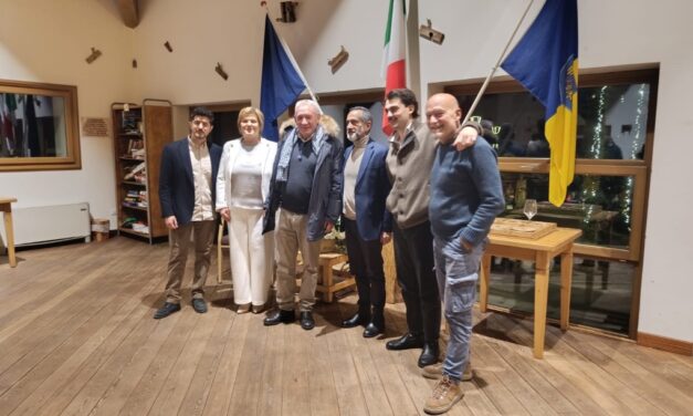 “BAUM Forme di bosco” vince il Design Contest “Da 0 a 100 anni: il design di un nuovo giocattolo in legno”