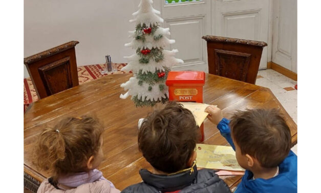Poste Italiane: piccoli cittadini in visita al Museo Postale e Telegrafico della Mitteleuropa per inviare i buoni propositi a Babbo Natale