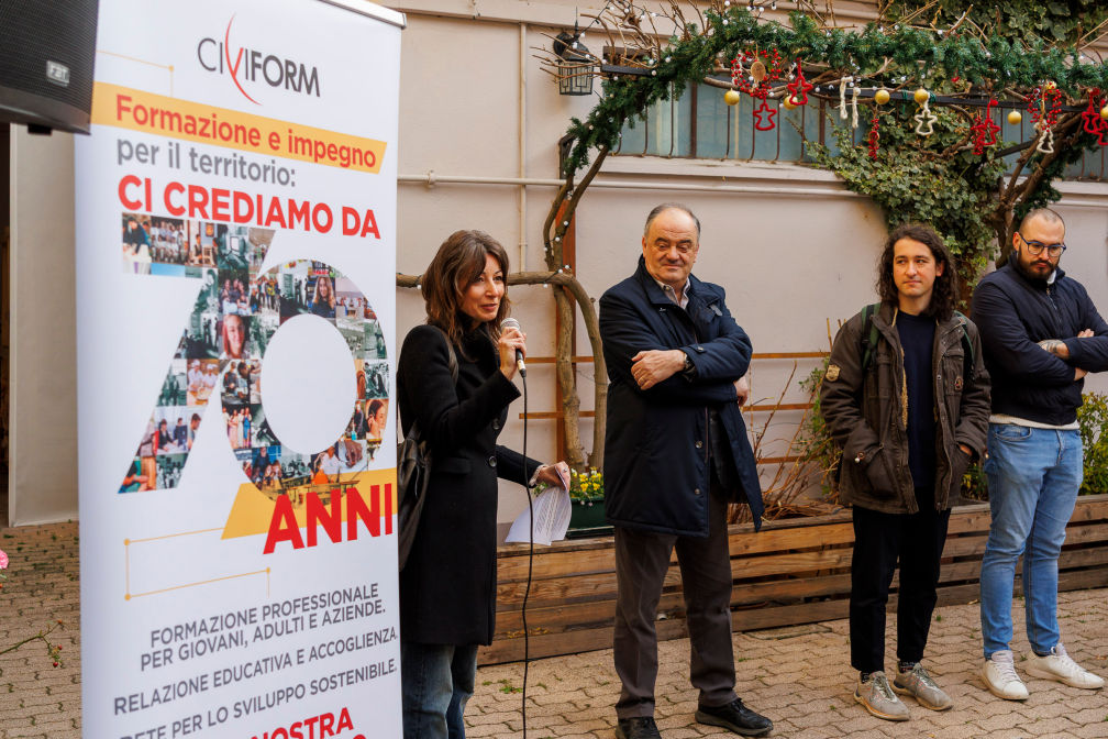 Inaugurata a Cividale la mostra “7 mari e 21 tempi verbali. Grammatica di cammino e permanenza”