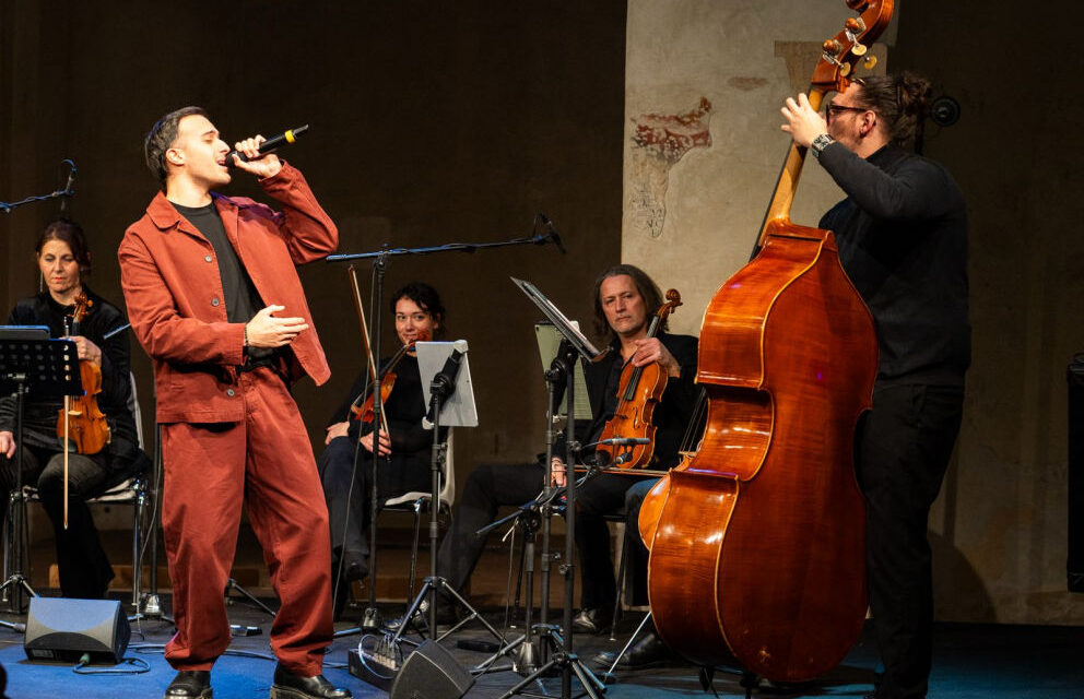 I CONCERTI “SILENT NIGHT” DELL’ACCADEMIA MUSICALE NAONIS CON AREASANREMO PER SALUTARE IL NUOVO ANNO