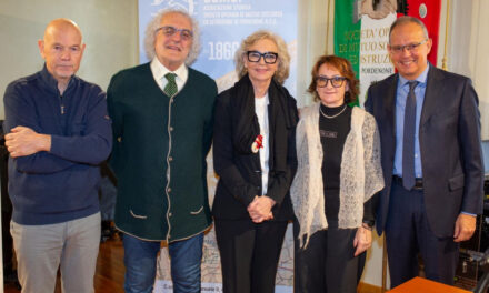 IL 160° ANNO DELLA SOMSI PORDENONE INIZIERÀ NEL 2026 CON LA GRANDE PRODUZIONE LIRICA PER RAGAZZI “ALICE NEL PAESE DELLE MERAVIGLIE”, IN SINERGIA CON IL TEATRO SOCIALE DI ROVIGO