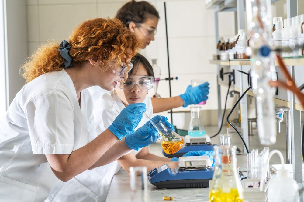 SCUOLA APERTA ALLO IAL FVG DI TRIESTE, CON IL NUOVO PERCORSO QUADRIENNALE PER TECNICI PROCESSI CHIMICI E AMBIENTALI