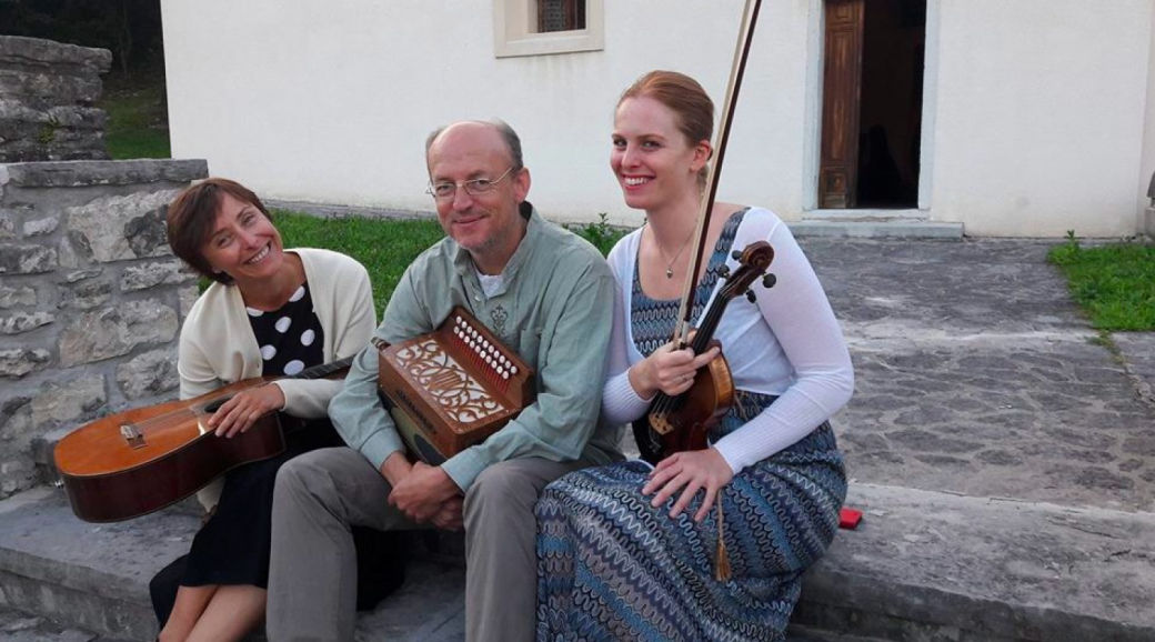 CortinAteatro, auguri in musica con Christmas Carols