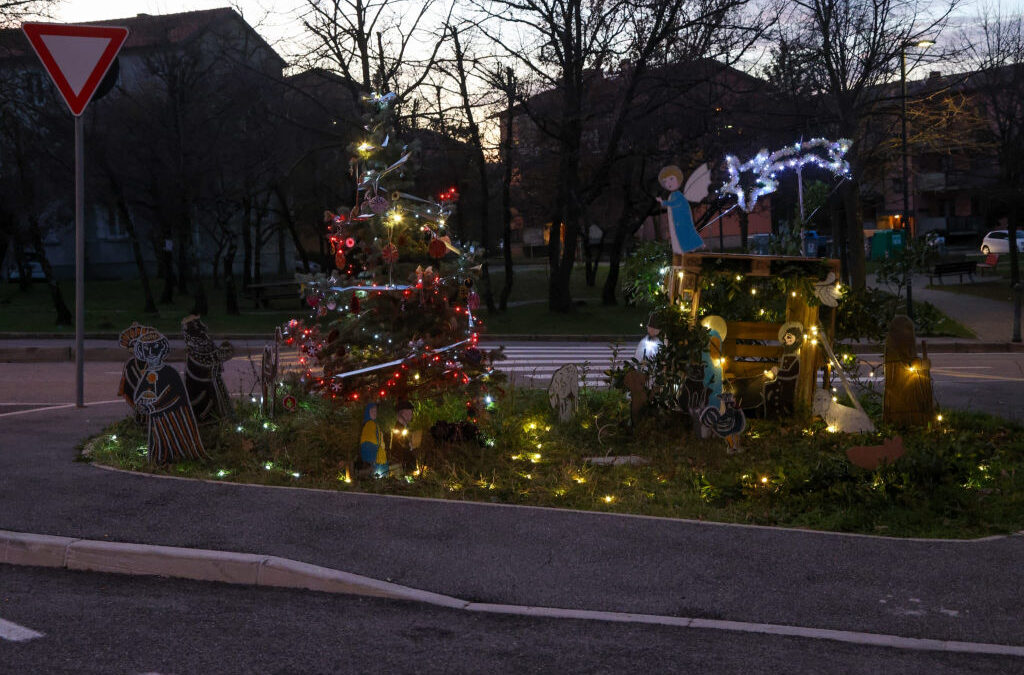 VILLA CARSIA: INAUGURAZIONE E ACCENSIONE DELLE LUCI DEL PRESEPE E DELL’ALBERO DI NATALE