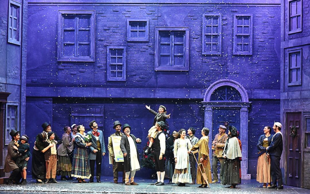 A Christmas Carol – Il Musical: la magia del Natale brilla al Teatro Nuovo Giovanni da Udine