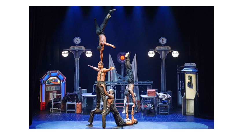 Cinque straordinari acrobati a ritmo di twist e rock: va in scena al Politeama Rossetti lo spettacolo “Let’s Twist Again” dei Black Blues Brothers”