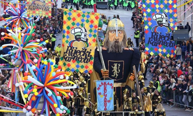 Il carnevale di Rijeka: un critico sorridente della realtà sociale