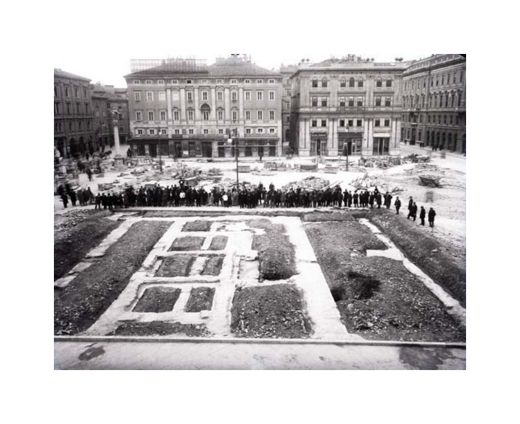 LA FOTOTECA IN PIAZZA. SCATTI DI STORIA E STORIE: MERCOLEDÌ 14 GENNAIO ALLE 17.30 IN SALA BAZLEN, PRESENTAZIONE DEL CATALOGO DELL’ESPOSIZIONE