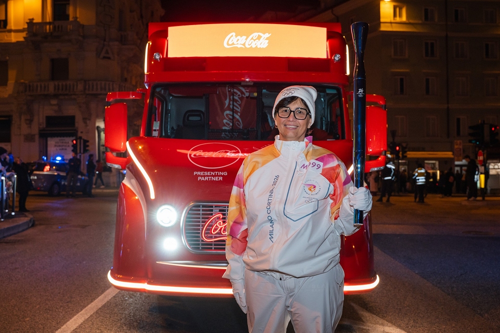 Rosy Russo e Alessandro Talocchi tedofori a Trieste: continua il Viaggio della Fiamma Olimpica di MiCo26