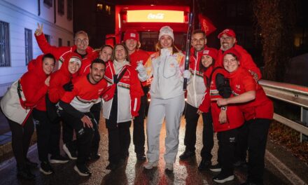 Mara Navarria e Luca Da Prato tedofori a Udine: continua il Viaggio della Fiamma Olimpica di MiCo26