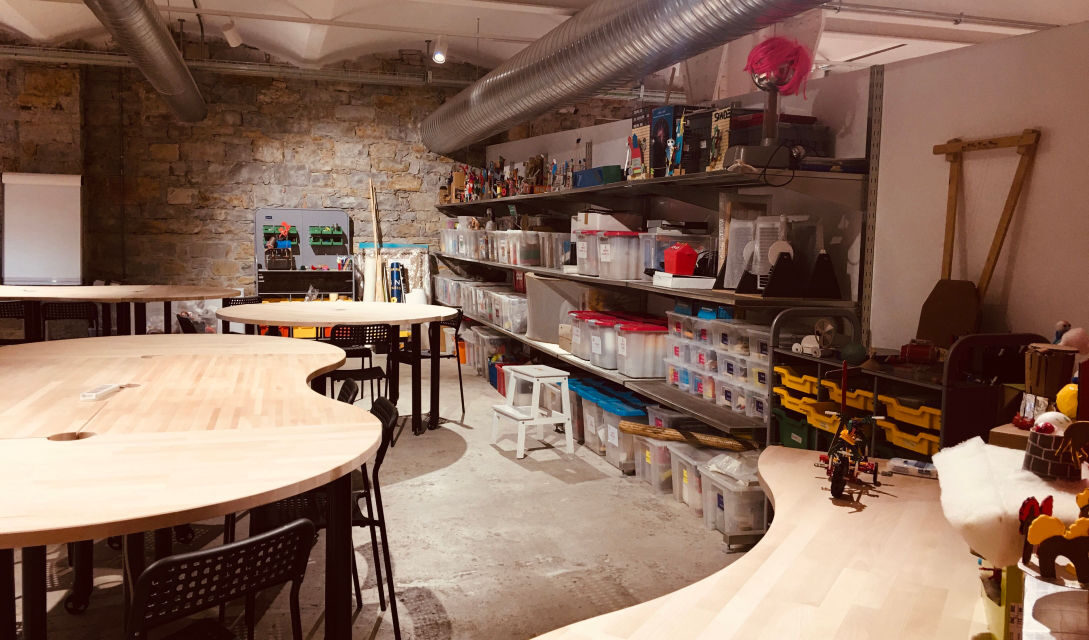 Una pista di biglie scientifica all’Immaginario Scientifico di Trieste