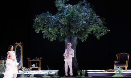 IL TEMPO, IL “CORPO” DELL’ANIMA E L’INGANNO: VALERIO SANTORO OFFRE UNA VERA E PROPRIA “RINASCITA” SCENICA DI SVEVO