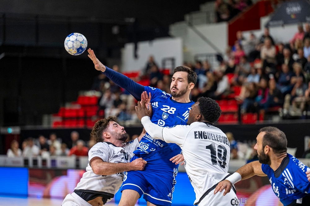 Pallamano Trieste 1970: ARRIVA IN BIANCOROSSO IL CENTRALE/TERZINO FRANCESE LUCAS HUBERT