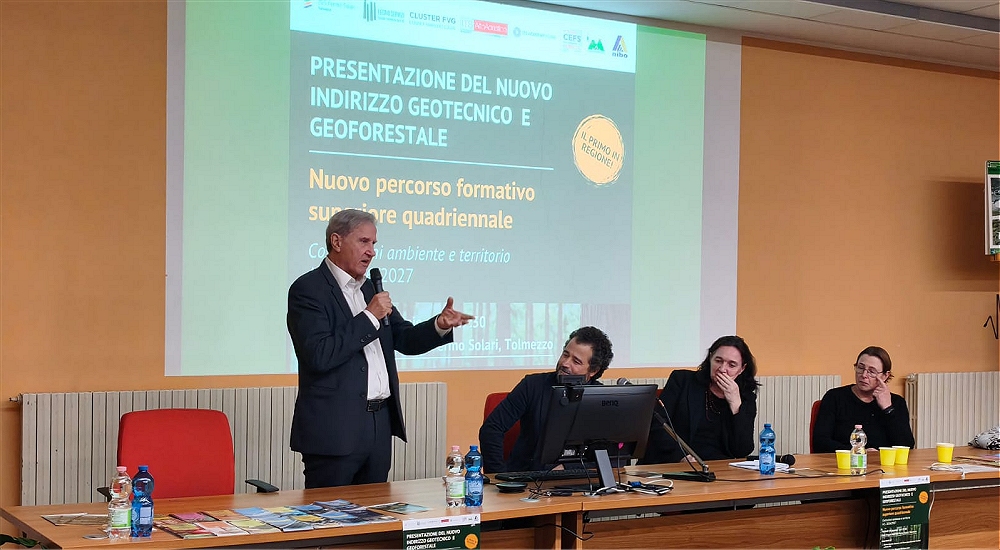 Nasce in FVG la figura del tecnico geo-forestale: si formerà all’ISIS Solari di Tolmezzo