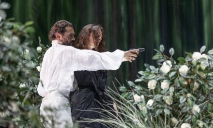 Riccardo III secondo Antonio Latella: il capolavoro di Shakespeare con Vinicio Marchioni in scena al Teatro Nuovo Giovanni da Udine