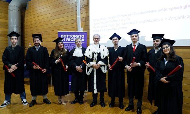 UNIVERSITÀ DI UDINE – PHD DAY: FESTEGGIATI 99 NUOVI DOTTORI DI RICERCA E OTTO VINCITORI DEL PHD AWARD