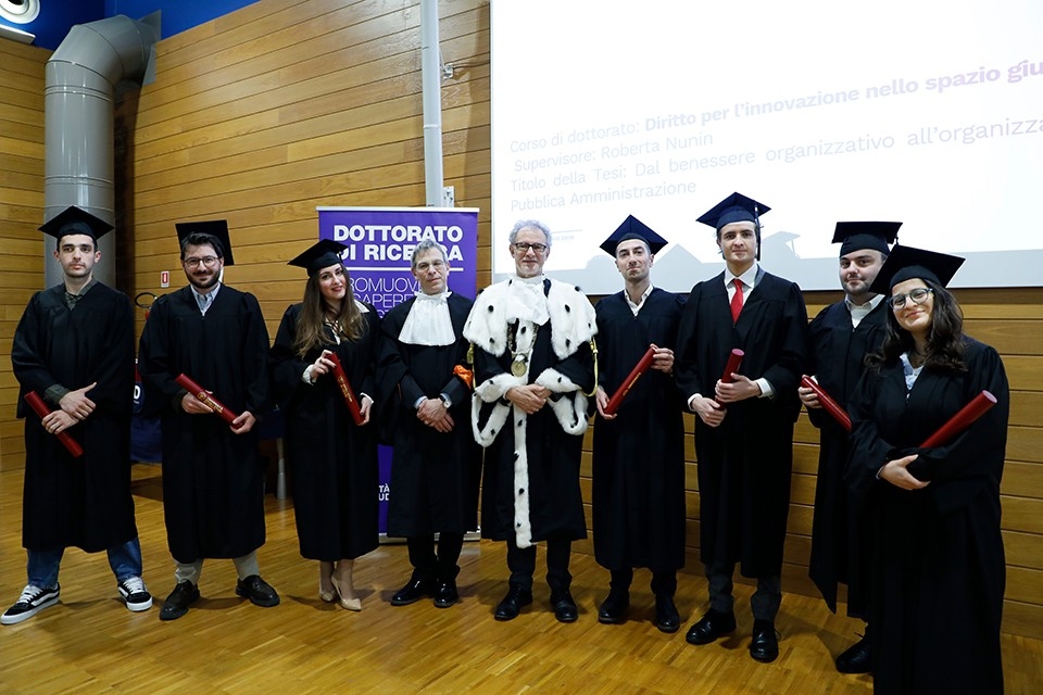 UNIVERSITÀ DI UDINE – PHD DAY: FESTEGGIATI 99 NUOVI DOTTORI DI RICERCA E OTTO VINCITORI DEL PHD AWARD