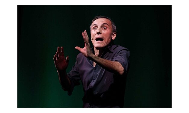 Valerio Aprea al Teatro Balzan di Badia Polesine con “Lapocalisse”