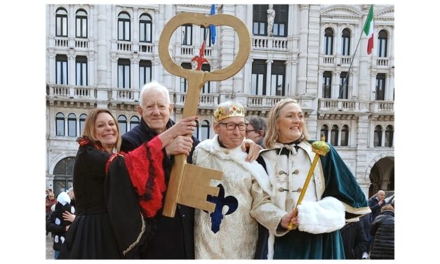 CARNEVALE DI TRIESTE, CONSEGNATE LE CHIAVI DELLA CITTÀ NEL CORSO DI UNA CERIMONIA IN PIAZZA UNITA’ IN CONCOMITANZA CON LA BAVISELA DI CARNEVALE