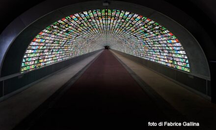 DAG — DIGITAL ART GALLERY: Refik Anadol amplia la propria opera con una nuova sezione intitolata “Data Loading”