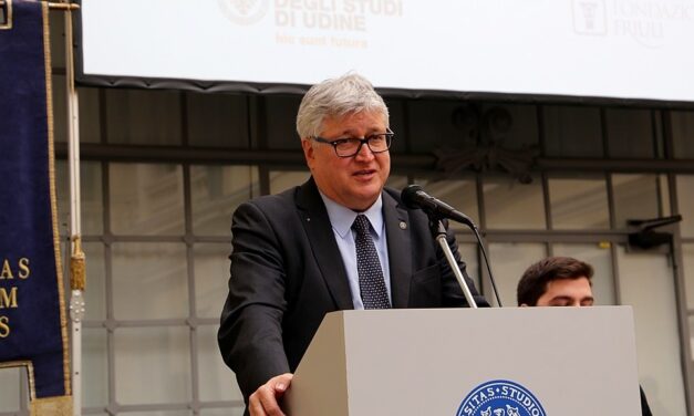 SALUTO ACCADEMICO AD ALBERTO FELICE DE TONI NOMINATO PROFESSORE EMERITO IN INGEGNERIA ECONOMICO GESTIONALE