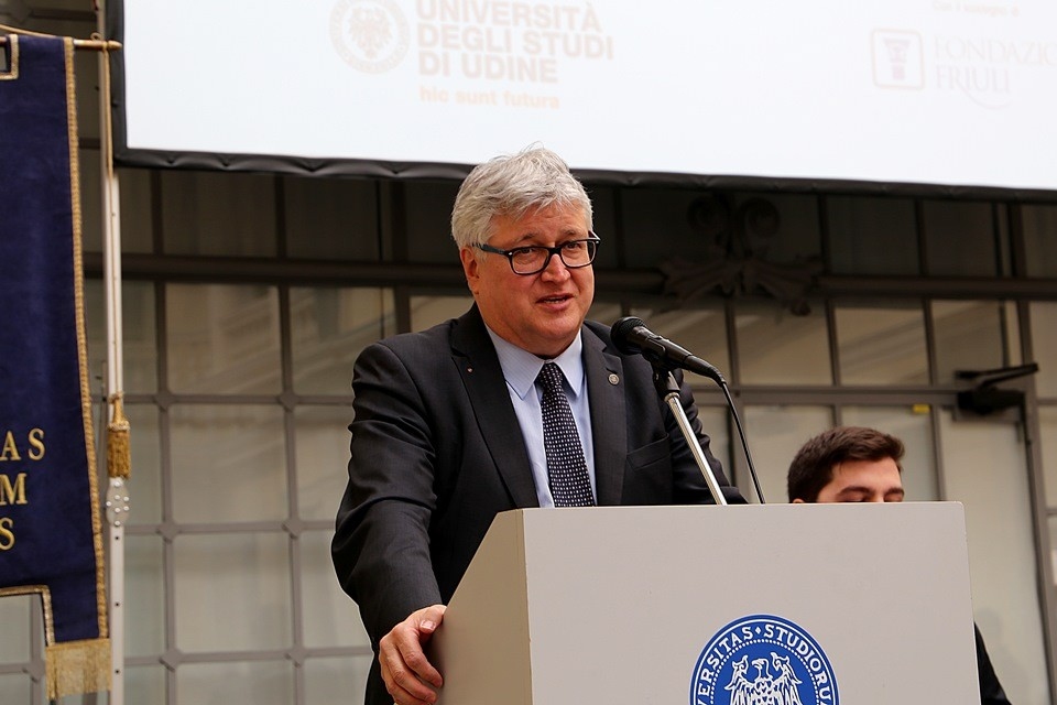 SALUTO ACCADEMICO AD ALBERTO FELICE DE TONI NOMINATO PROFESSORE EMERITO IN INGEGNERIA ECONOMICO GESTIONALE