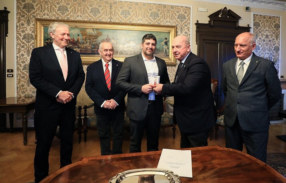 IL SINDACO DIPIAZZA HA PREMIATO GLI ORGANIZZATORI DEL PROGETTO “TRIESTE IN META”