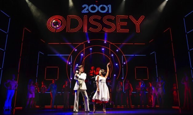 AL TEATRO ROSSETTI DI TRIESTE “LA FEBBRE DEL SABATO SERA – IL MUSICAL” PER LA REGIA DI MAURO SIMONE