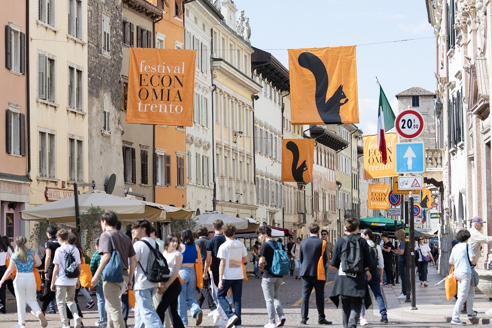 Il FESTIVAL dell’ECONOMIA di TRENTO dà voce ai GIOVANI: AL VIA “LE VOCI DEL DOMANI”, l’iniziativa per candidarsi come speaker al Festival