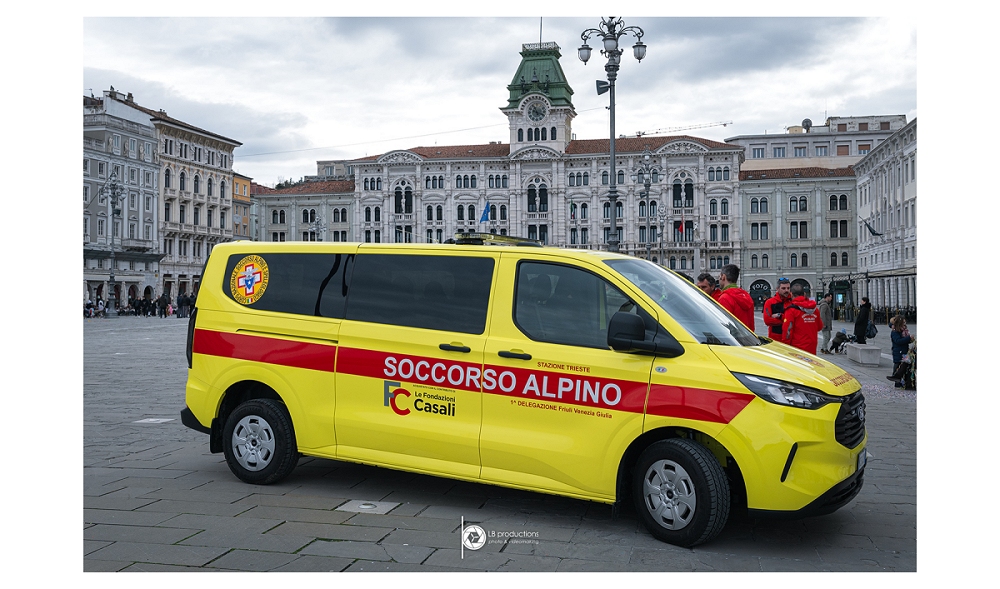 LA SEZIONE DI TRIESTE DEL SOCCORSO ALPINO E SPELEOLOGICO FVG HA UN NUOVO FURGONE
