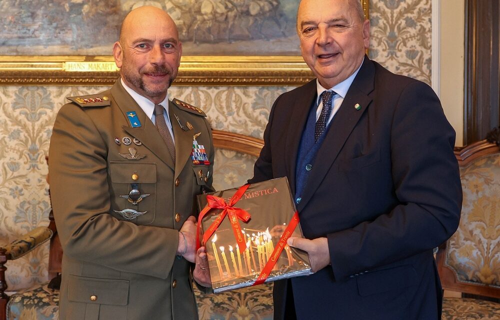 VISITA DI COMMIATO IN MUNICIPIO PER IL COMANDANTE DELL’ESERCITO DEL FVG, GIULIANO INNECCO