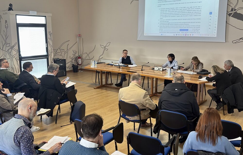 IRISACQUA: L’ASSEMBLEA DEI SOCI APPROVA IL BUDGET 2026 E CONCLUDE LA PROCEDURA DI NOMINA DEL NUOVO DIRETTORE GENERALE