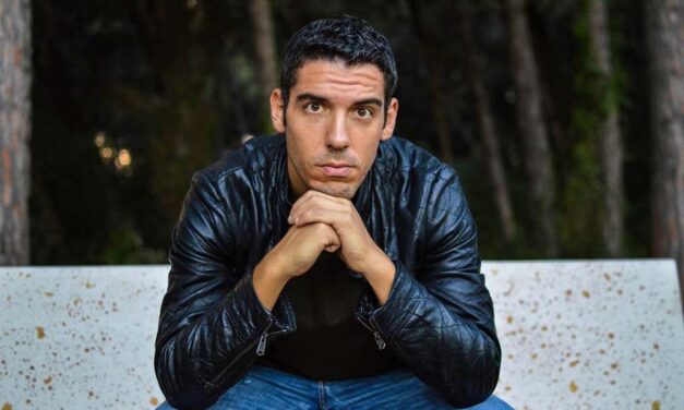 AL TEATRO MIELA CARMINE DEL GROSSO tra i comedian più divertenti e graffianti della scena stand-up nazionale