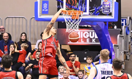 Pallacanestro Trieste: i biancorossi fanno innamorare il PalaTrieste, Napoli travolta 110-84