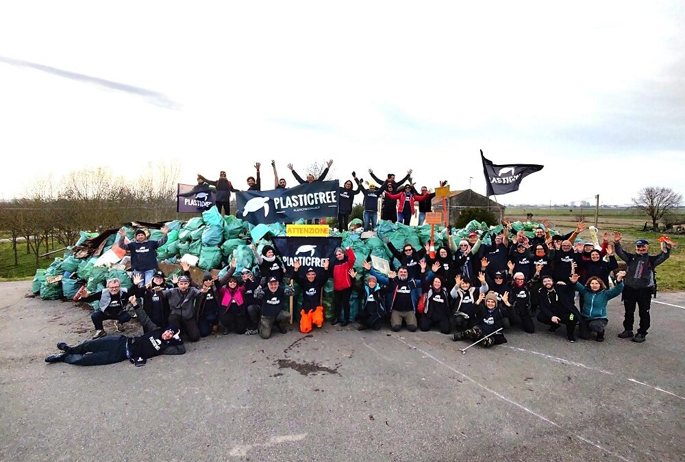 Oltre 10 tonnellate di rifiuti rimosse nel Delta del Po, nel weekend maxi pulizia con 140 volontari Plastic Free