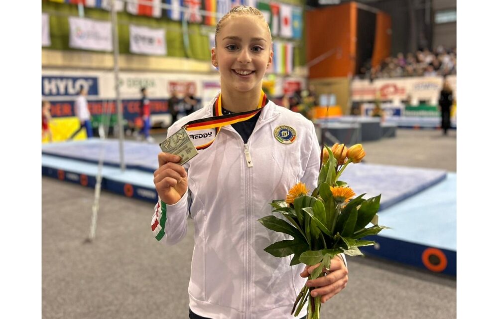 EMMA PUATO (ARTISTICA 81 TRIESTE) BRONZO MONDIALE