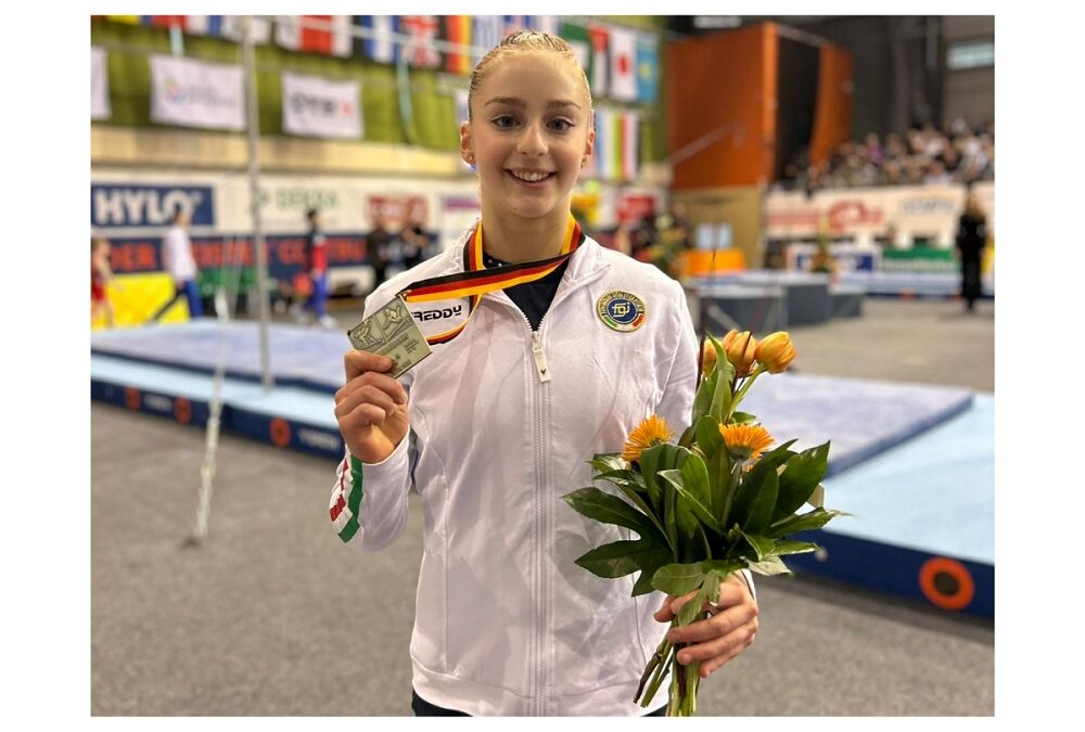 EMMA PUATO (ARTISTICA 81 TRIESTE) BRONZO MONDIALE