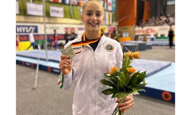 EMMA PUATO (ARTISTICA 81 TRIESTE) BRONZO MONDIALE