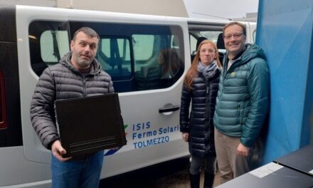 UNIVERSITÀ DI UDINE: CENTO COMPUTER RICONDIZIONATI DONATI ALL’ISTITUTO “FERMO SOLARI” DI TOLMEZZO