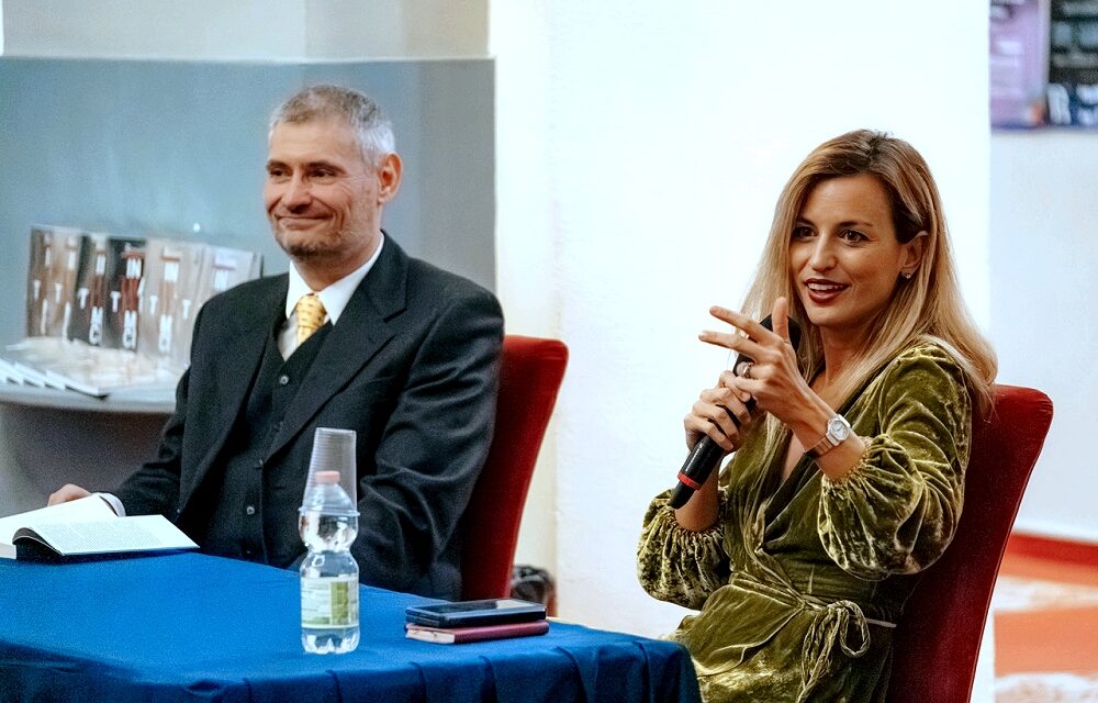 AL TEATRO STABILE DEL FVG “IL ROSSETTI” PRESENTATO IL NUOVO LIBRO DI BEATRICE VENEZI “LE SORELLE DI MOZART”