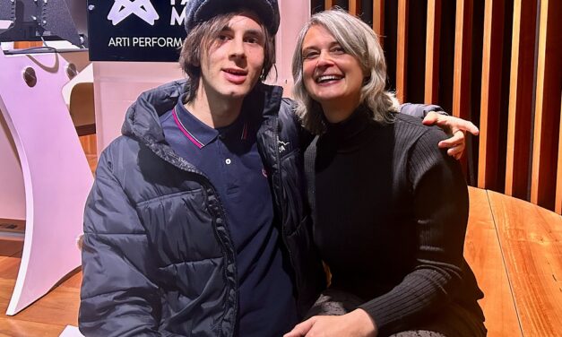 La “ragazza sull’albero” Julia Butterfly Hill riconosce l’attivista friulano Aran Cosentino